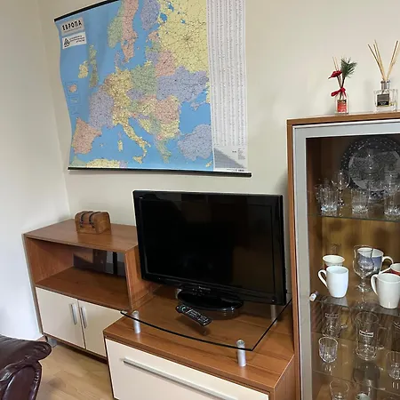 Apartman In Flora *