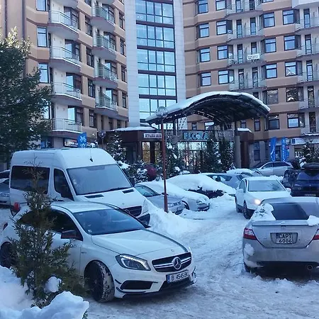 In Flora Апартаменты